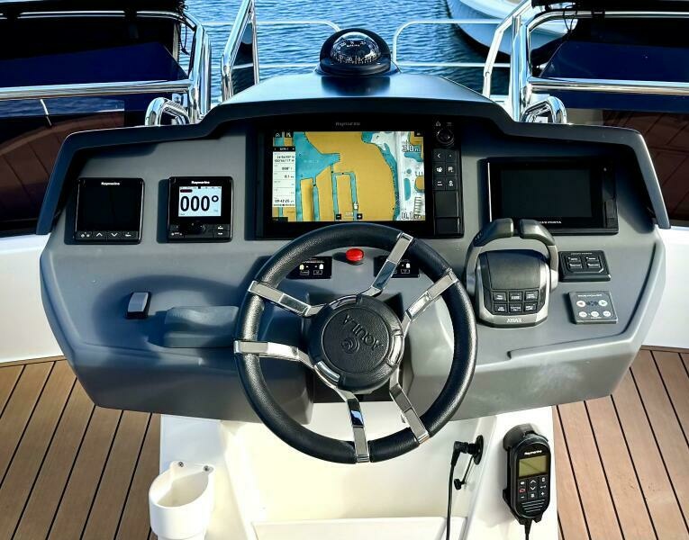 ROOSTERFISH 44ft Aquila Yacht For Sale