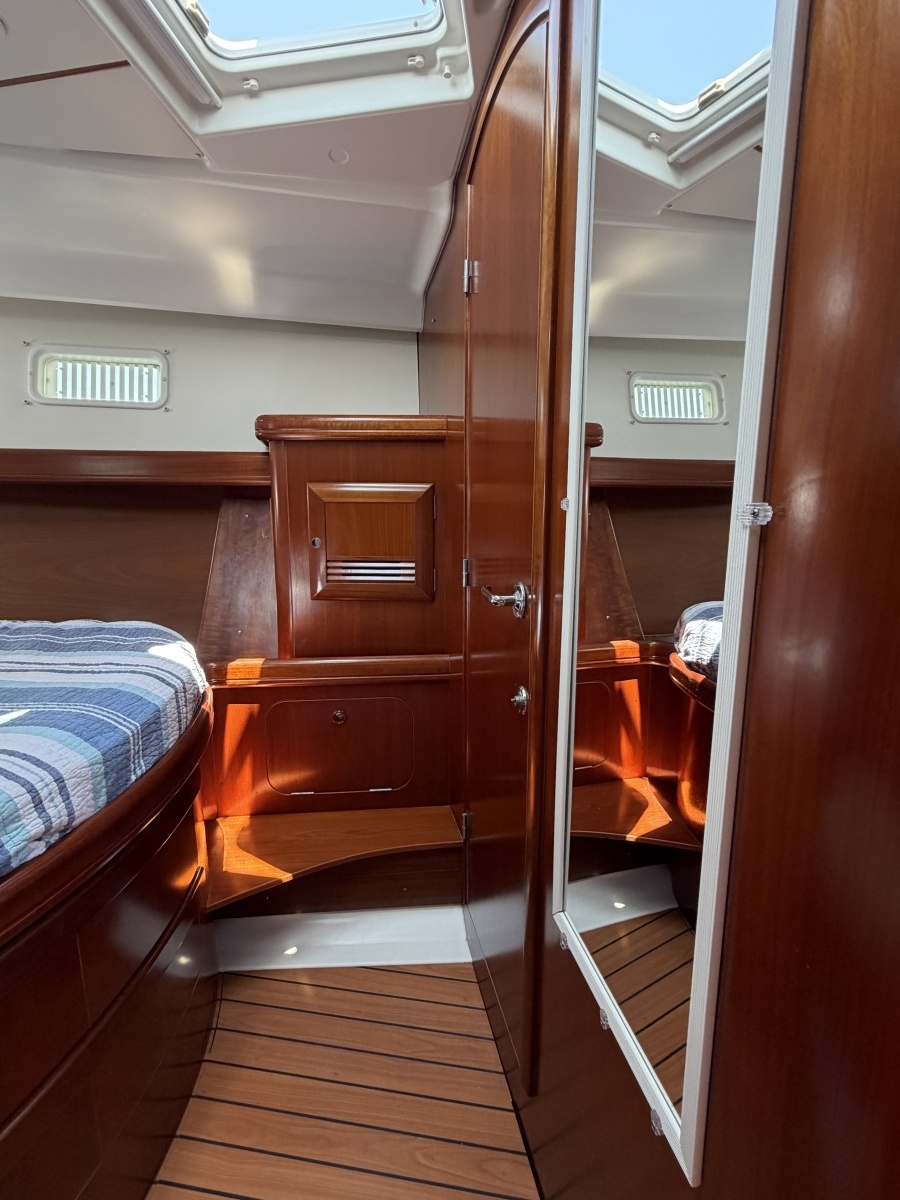 Brer Fox 47ft Beneteau Yacht For Sale