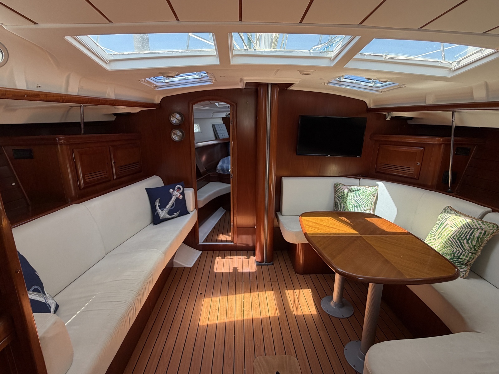 Brer Fox 47ft Beneteau Yacht For Sale