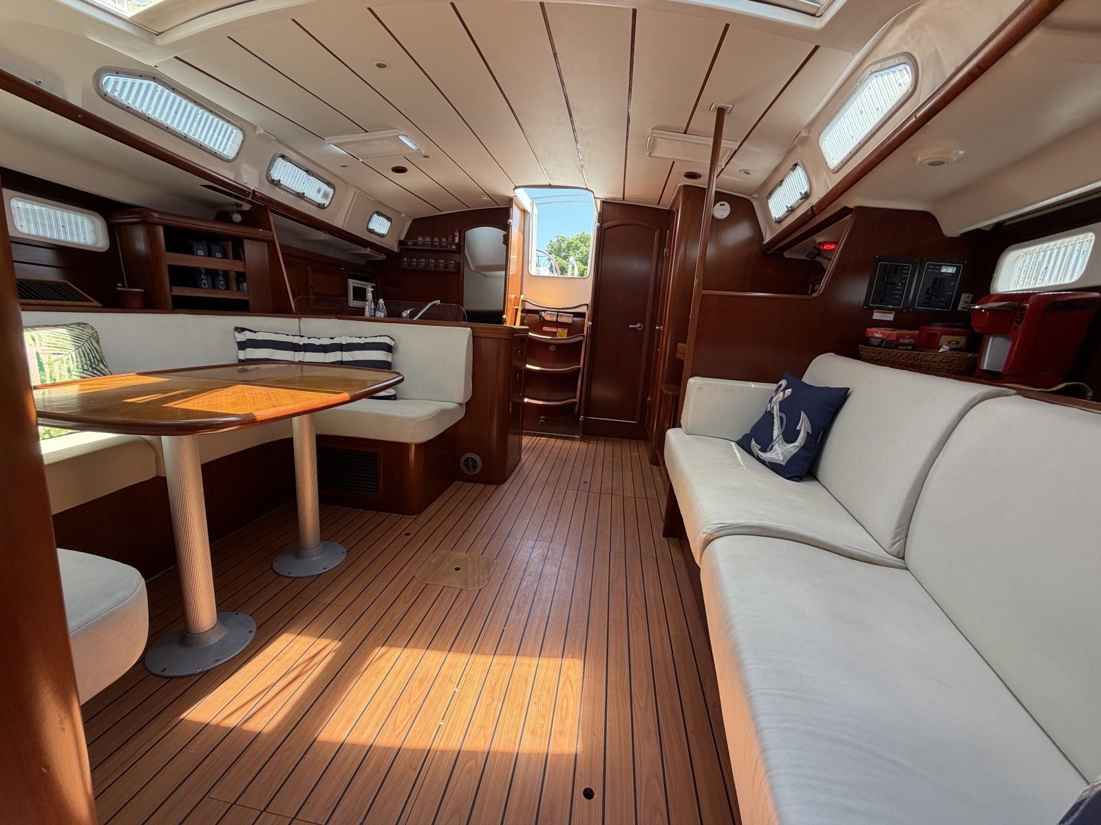 Brer Fox 47ft Beneteau Yacht For Sale