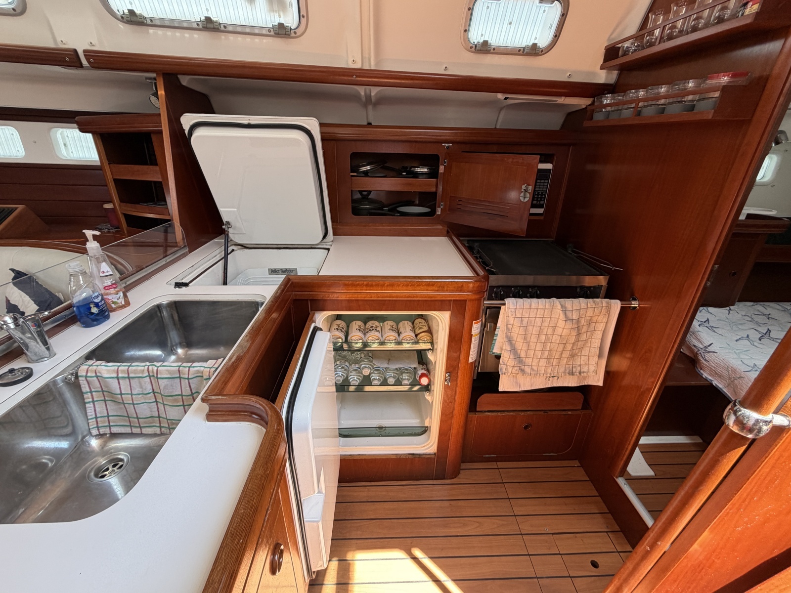 Brer Fox 47ft Beneteau Yacht For Sale