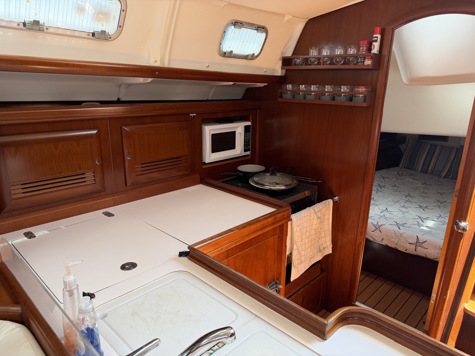Brer Fox 47ft Beneteau Yacht For Sale
