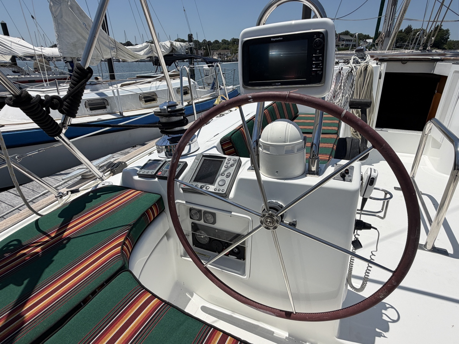 Brer Fox 47ft Beneteau Yacht For Sale