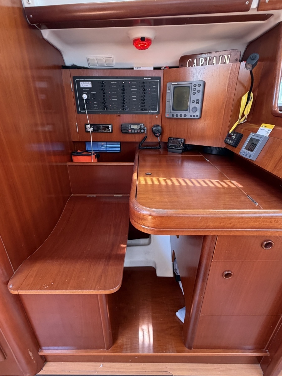 Brer Fox 47ft Beneteau Yacht For Sale