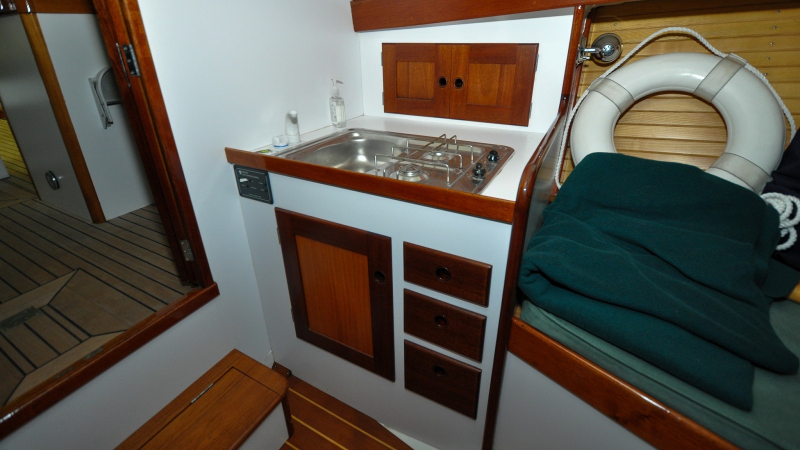 2002 Lyman-Morse Monhegan 30 - Halcyone 
