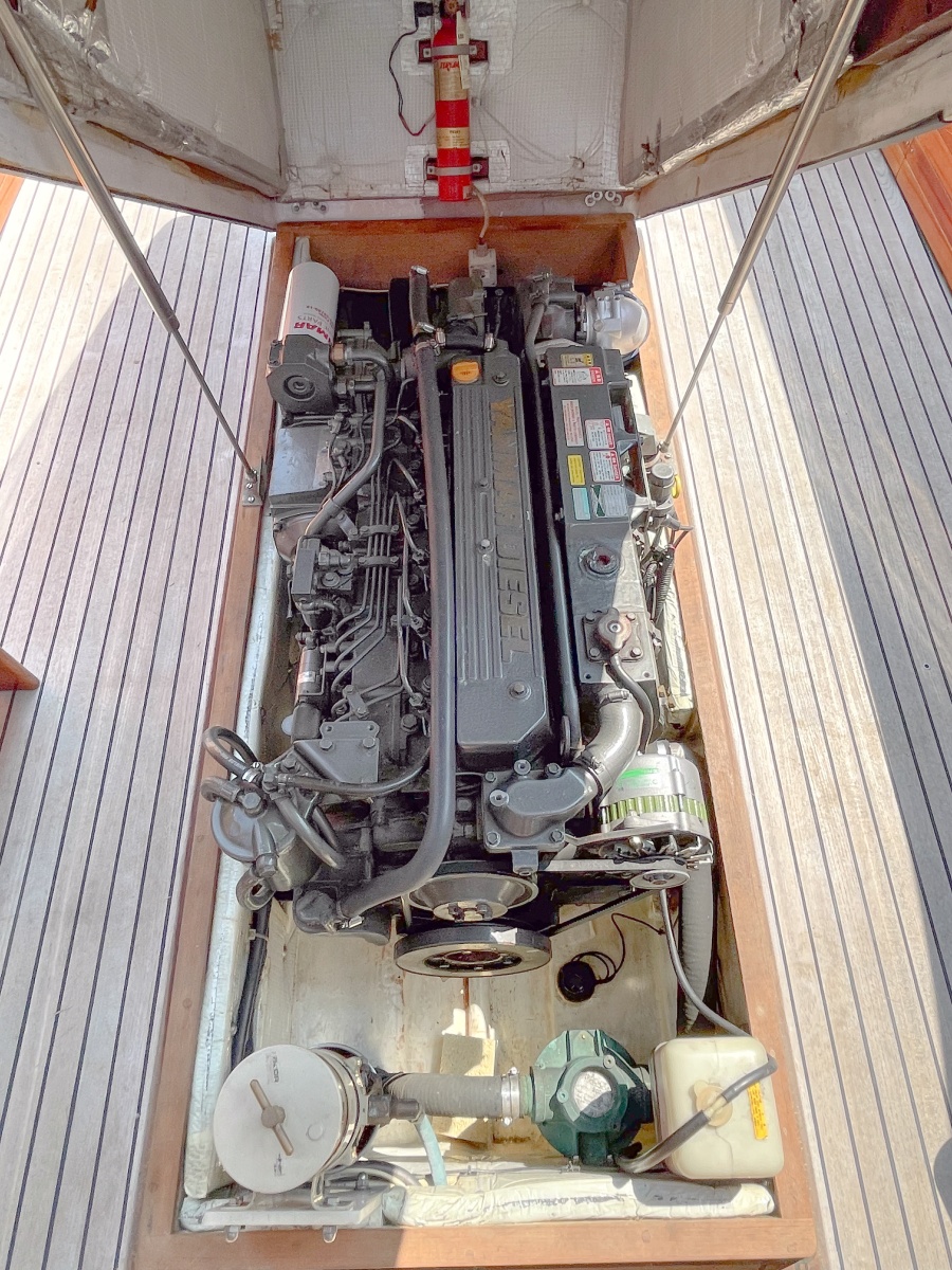 2002 Lyman-Morse Monhegan 30 - Halcyone 