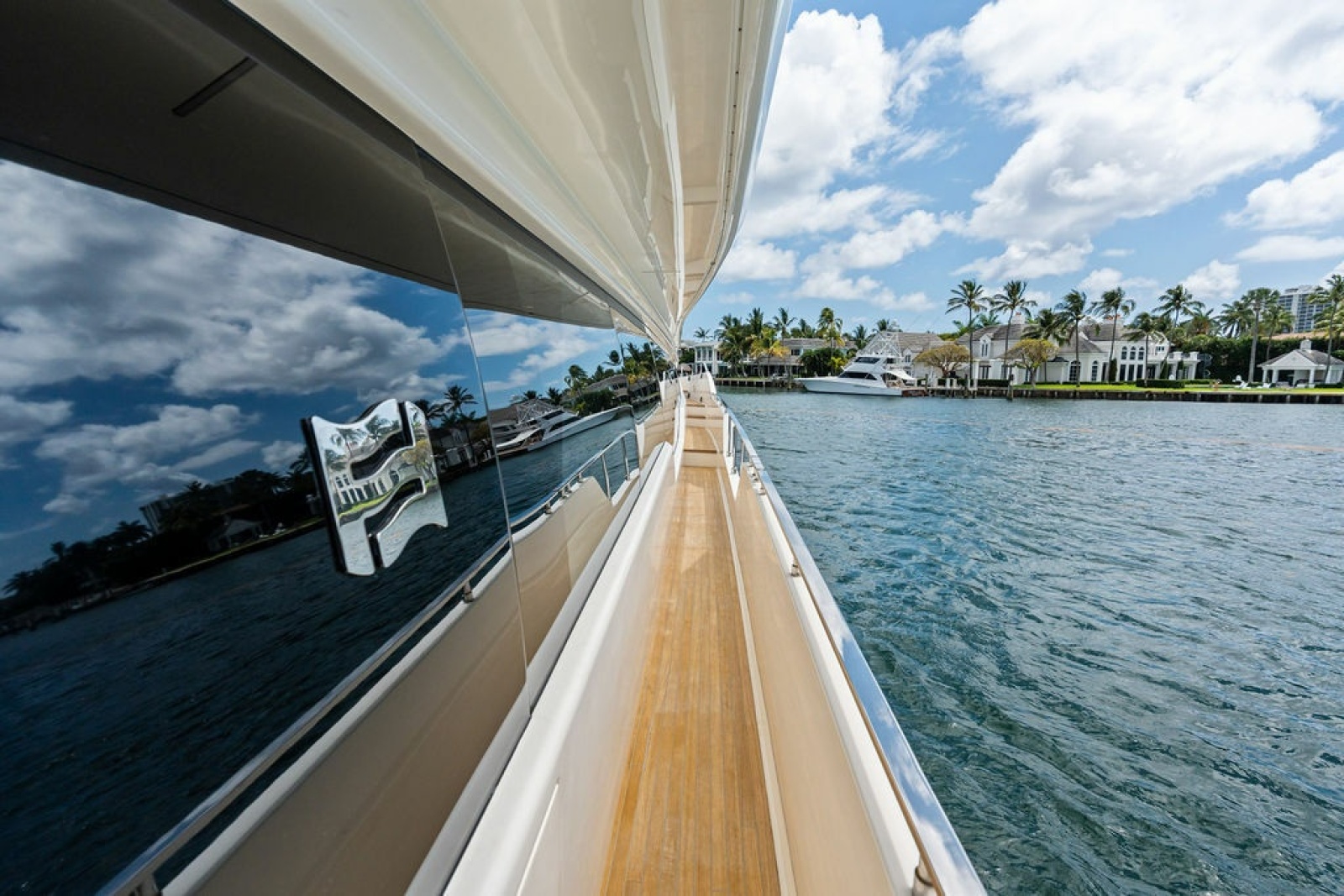 2018 Ferretti Yachts 850 Motoryacht