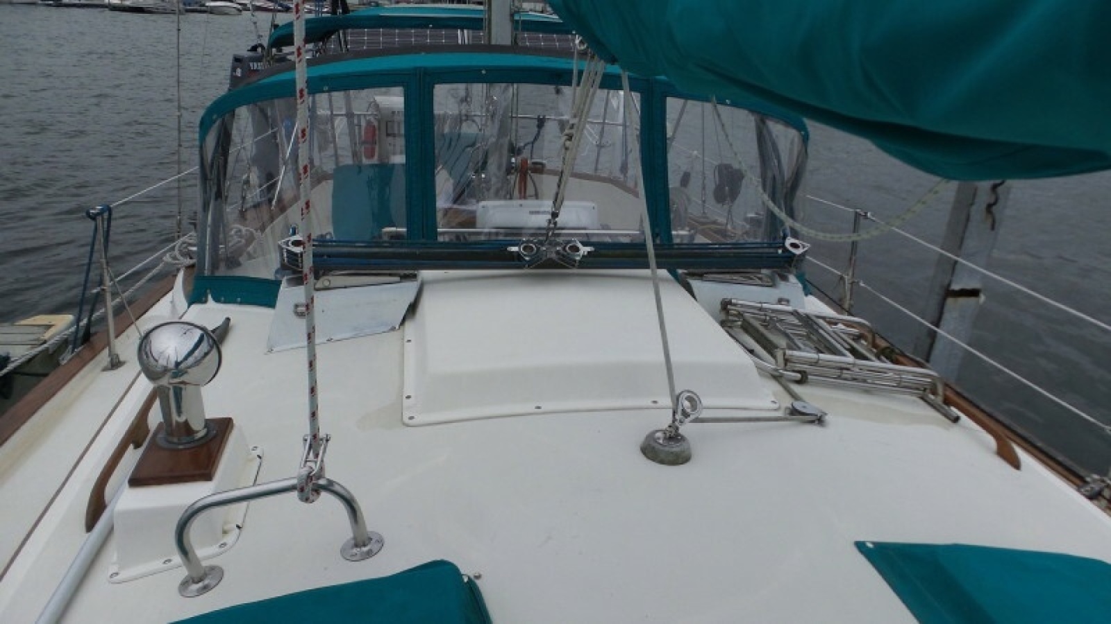 1981 Pearson 424 Ketch