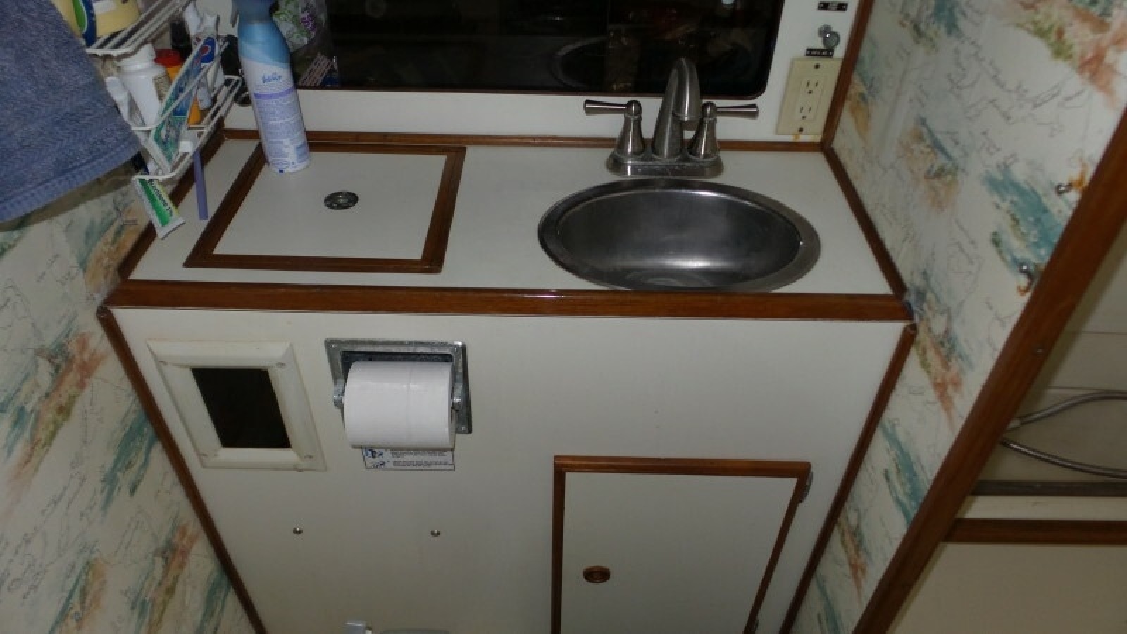 1981 Pearson 424 Ketch