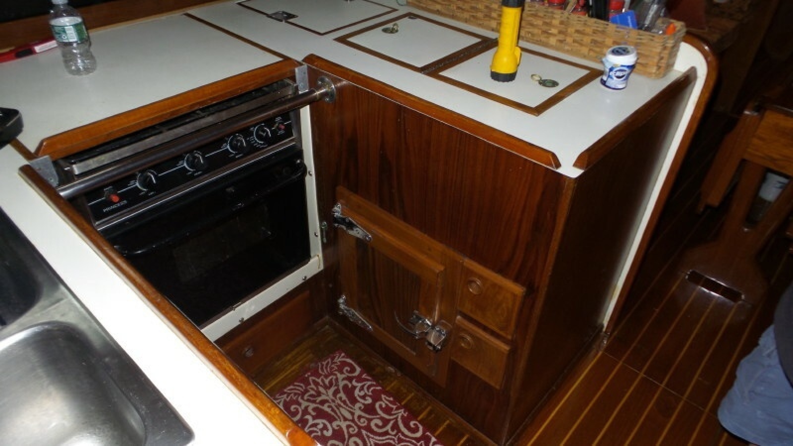 1981 Pearson 424 Ketch
