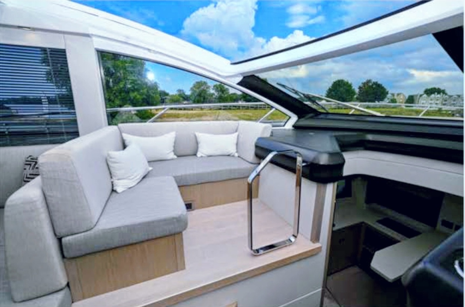 2019 Sunseeker 50 Predator