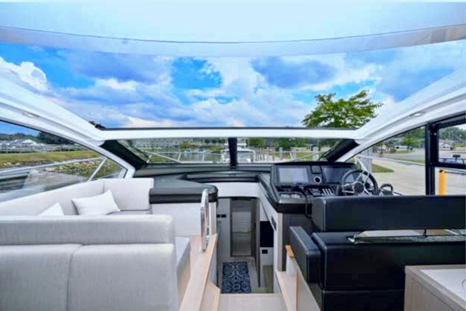 2019 Sunseeker 50 Predator