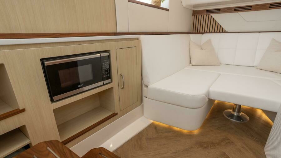 43ft Regal Yacht For Sale