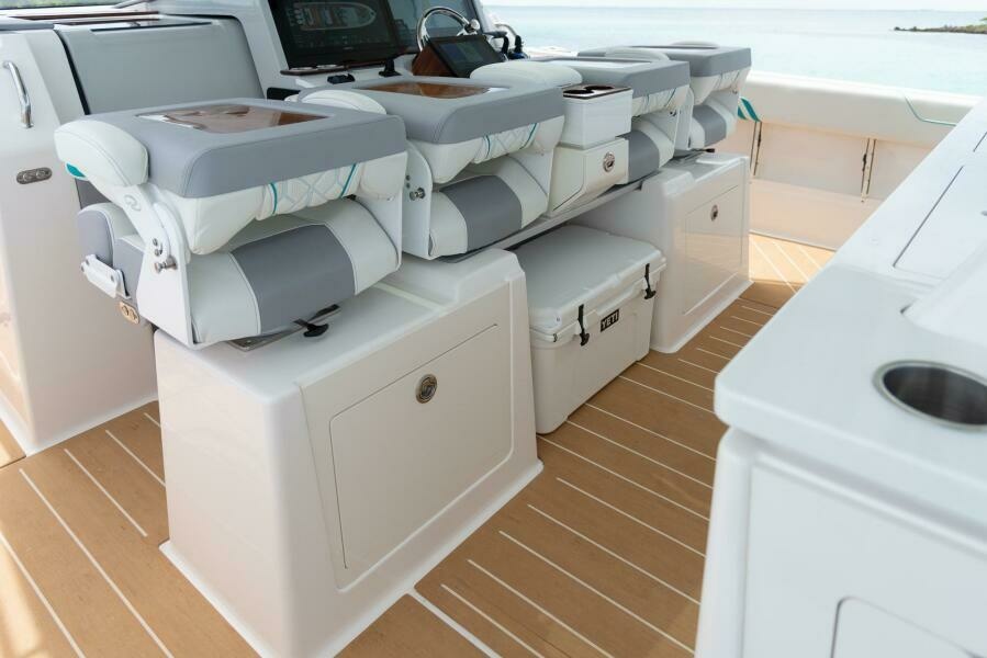 43ft Regal Yacht For Sale