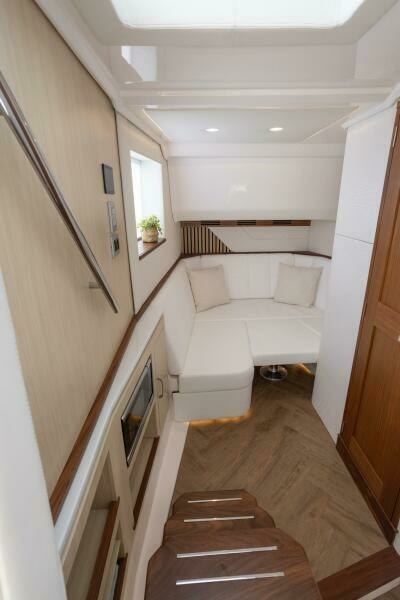 43ft Regal Yacht For Sale
