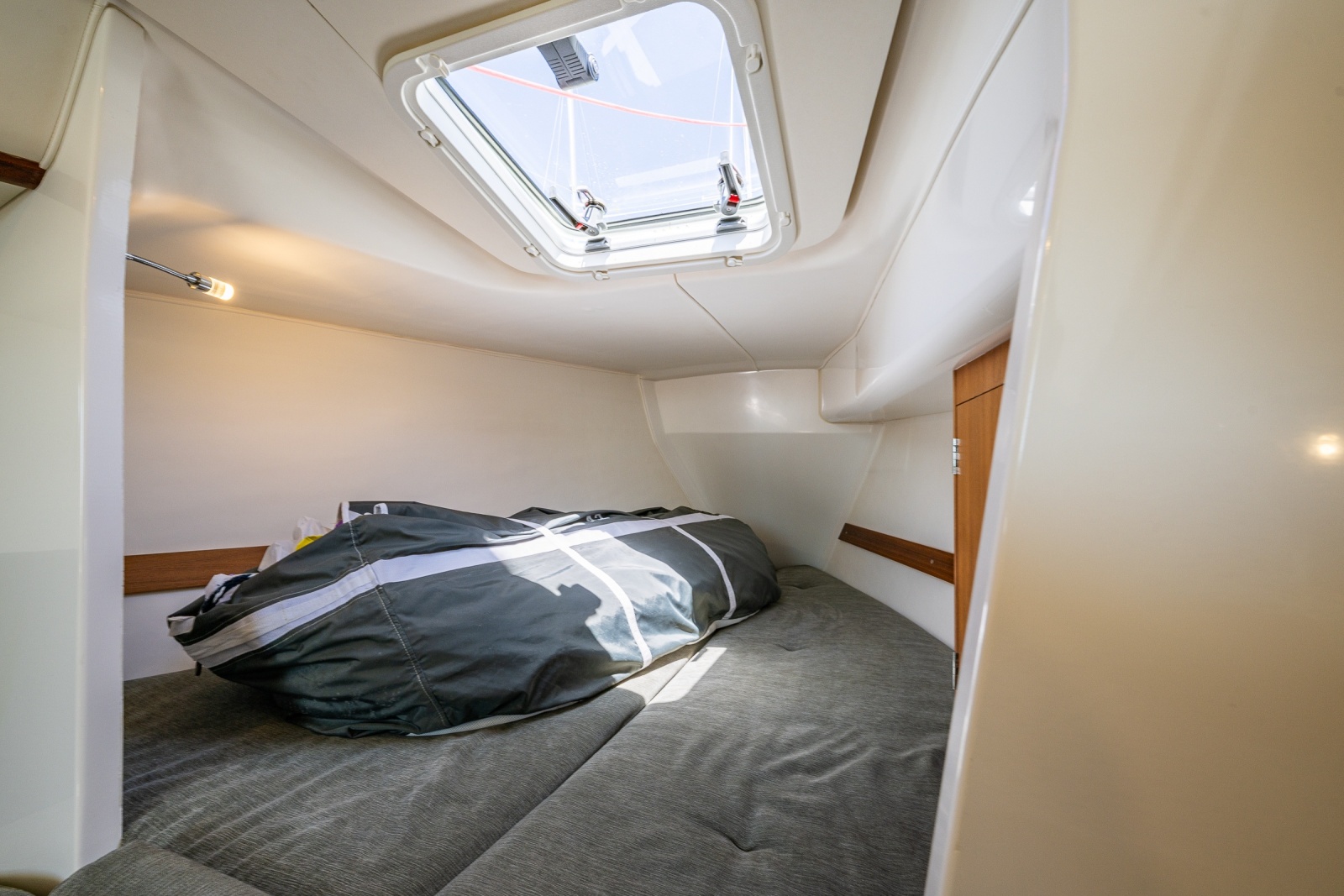 2018 J Boats J/97E