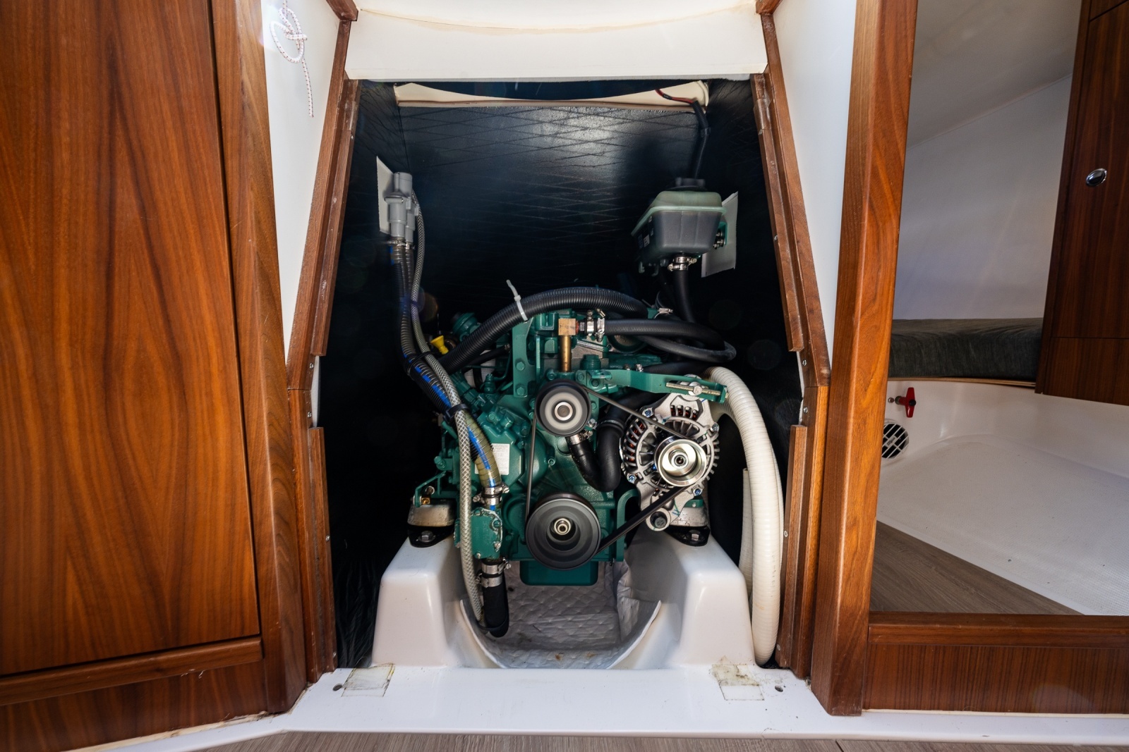 2018 J Boats J/97E