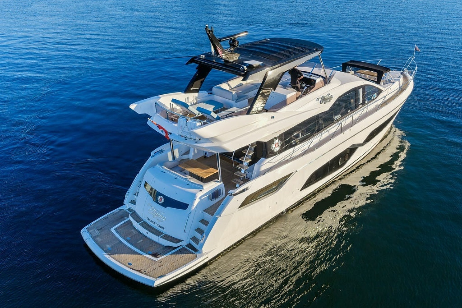 2021 Sunseeker Manhattan 68