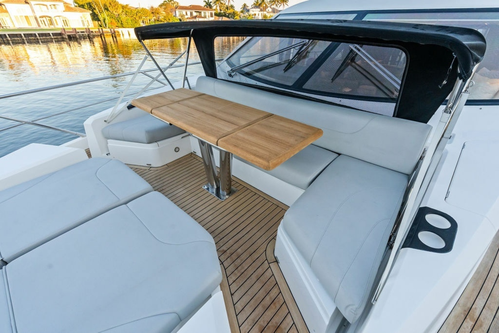 2021 Sunseeker Manhattan 68
