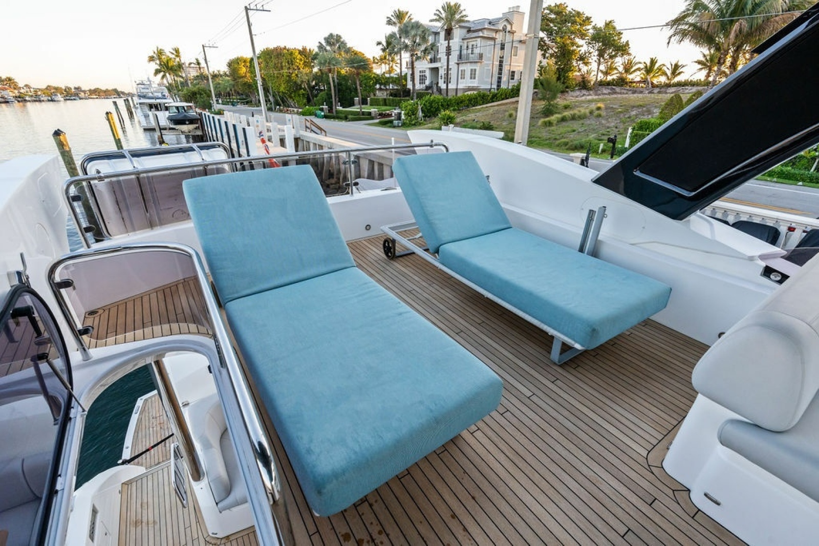 2021 Sunseeker Manhattan 68