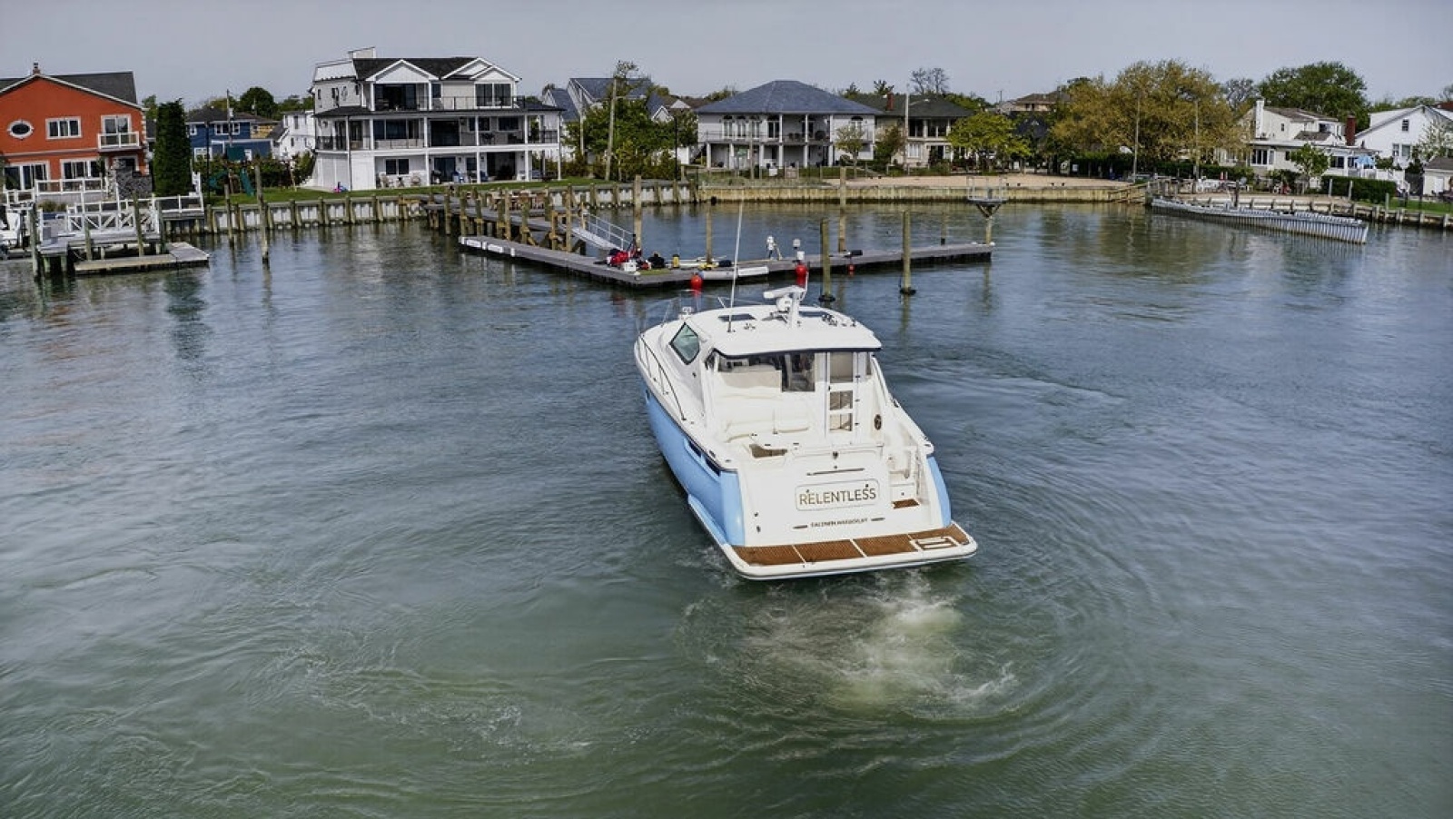 2006 Tiara Yachts 4300 Sovran