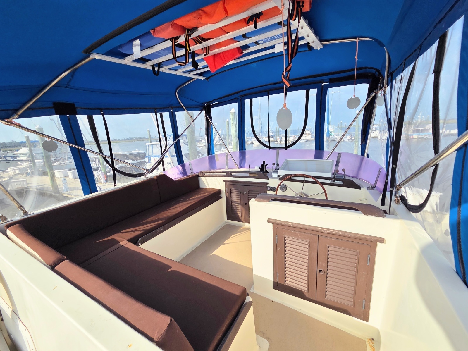 1982 C & L Sea Ranger Sundeck 39