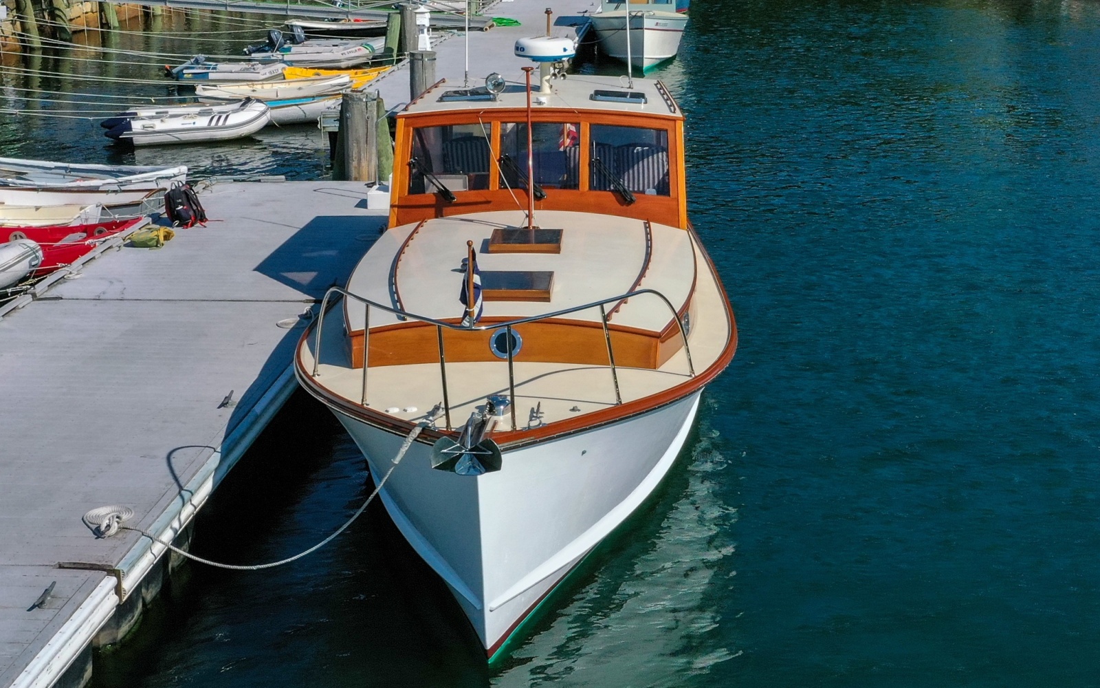 1958 Bunker and Ellis 42 | Aleria