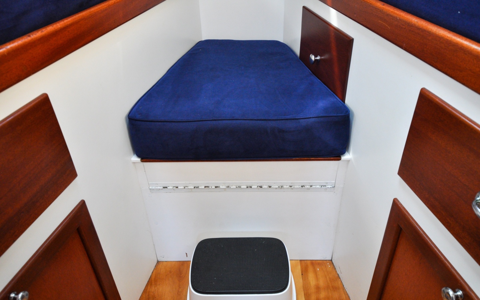 1958 Bunker and Ellis 42 | Aleria