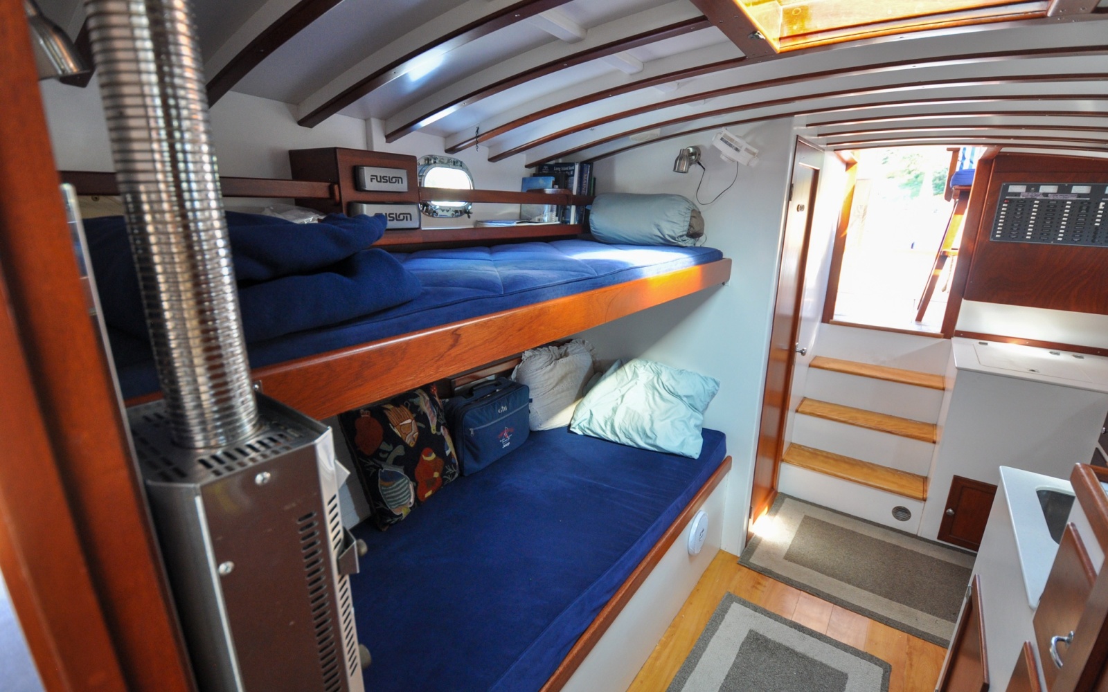 1958 Bunker and Ellis 42 | Aleria