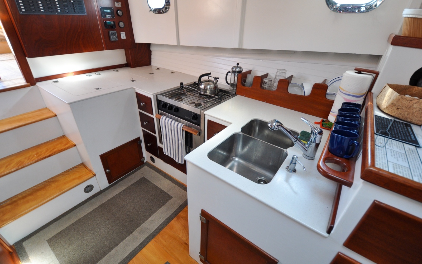1958 Bunker and Ellis 42 | Aleria