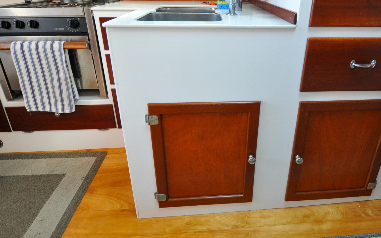 1958 Bunker and Ellis 42 | Aleria