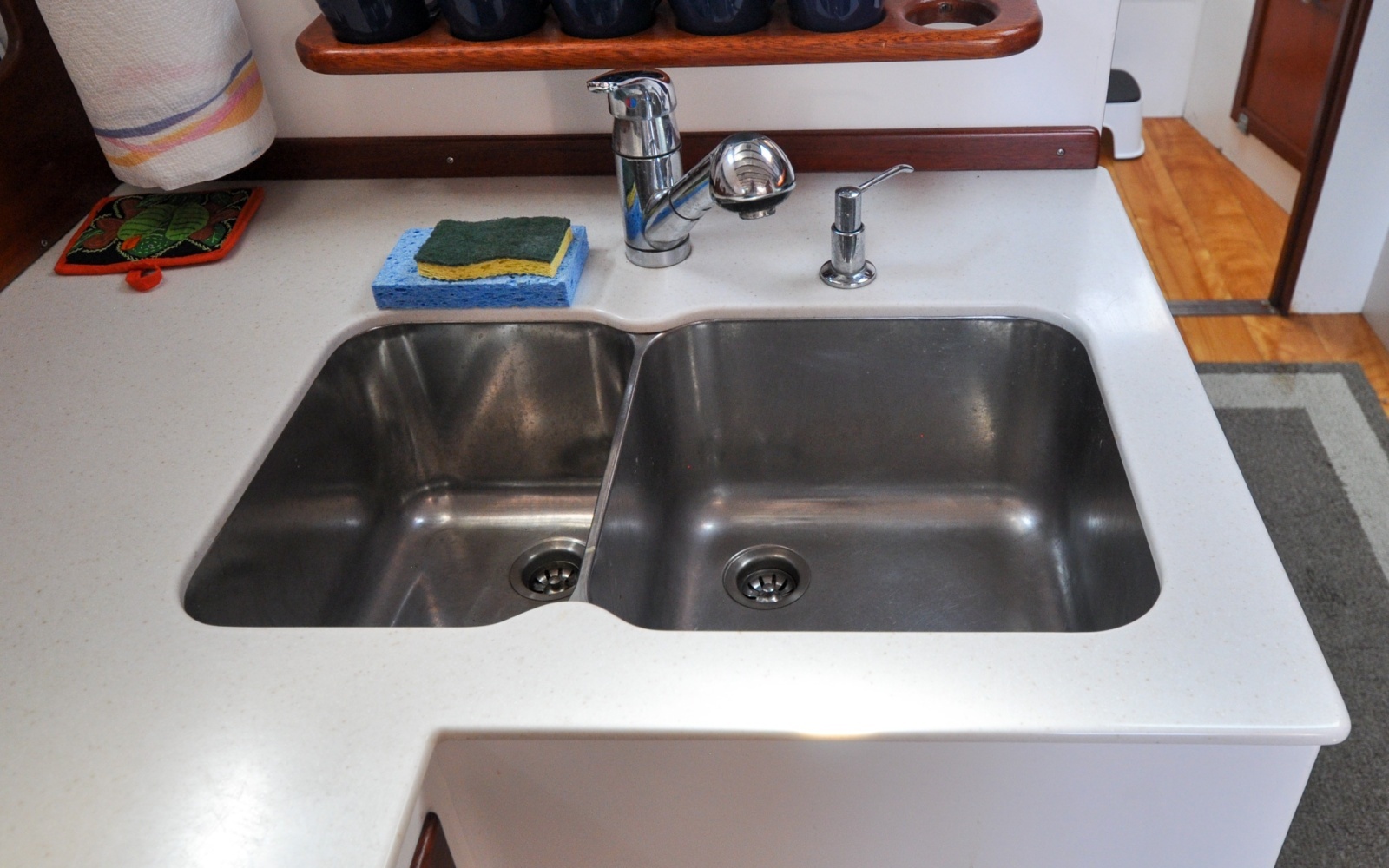 1958 Bunker and Ellis 42 | Aleria