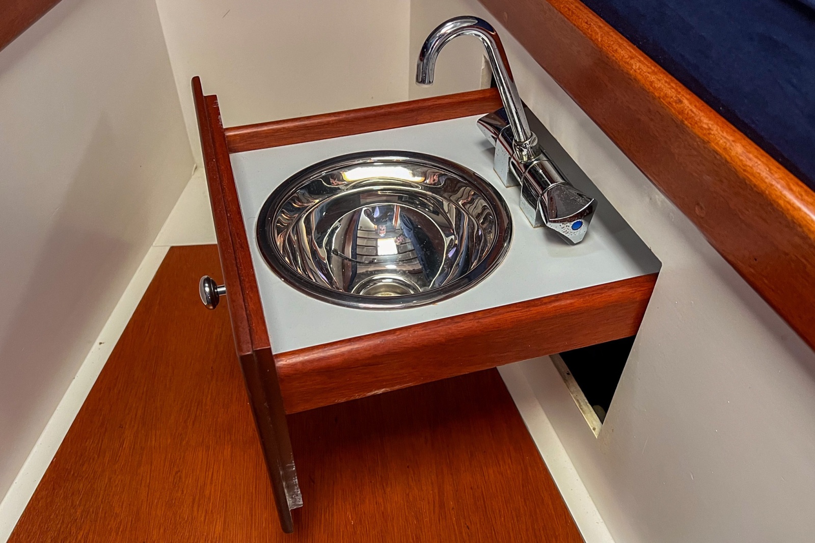 1958 Bunker and Ellis 42 | Aleria