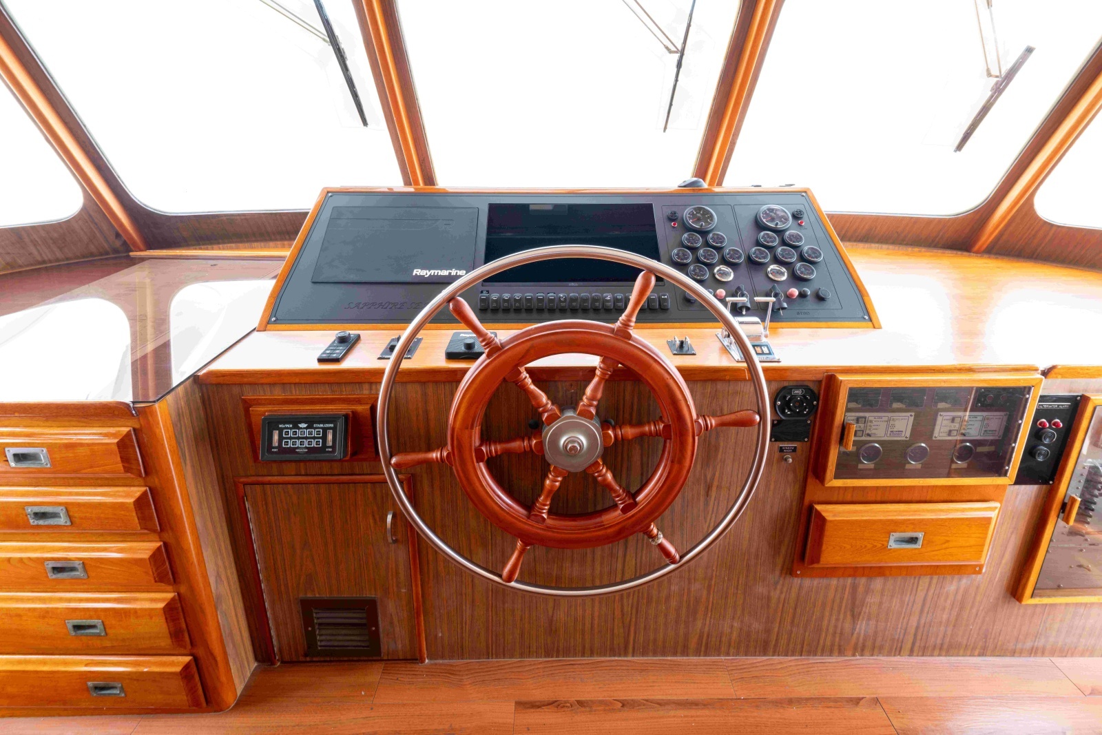Sapphire Sea II 87ft Offshore Yachts Yacht For Sale