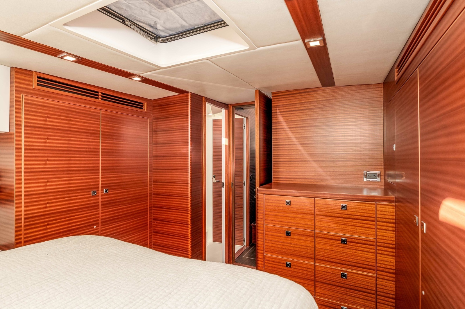 2021 Outback Yachts Outback 50