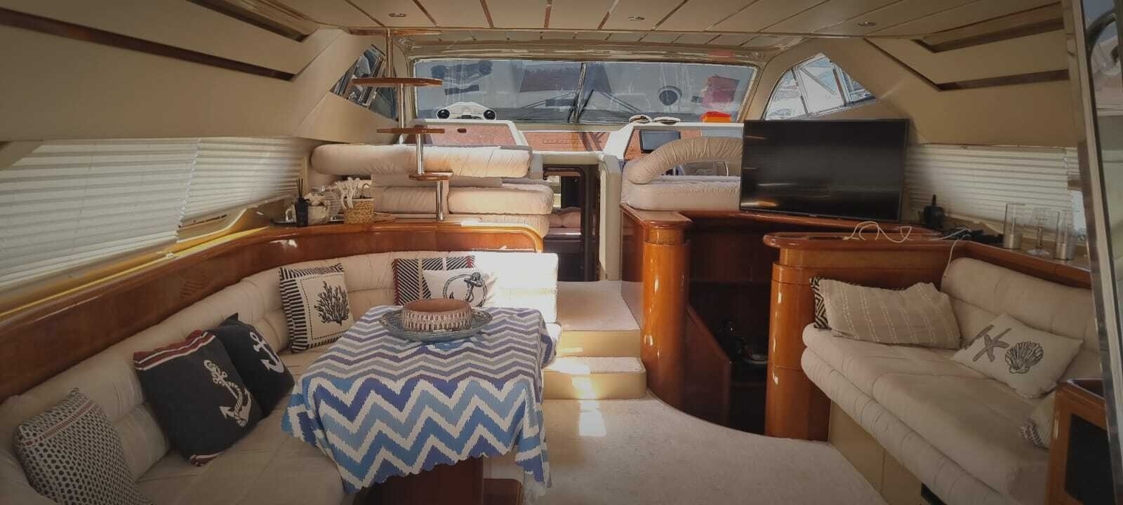 2001 Ferretti Yachts 