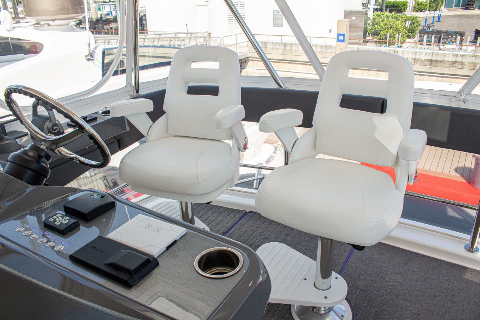 2025 Riviera 46 Sports Motor Yacht