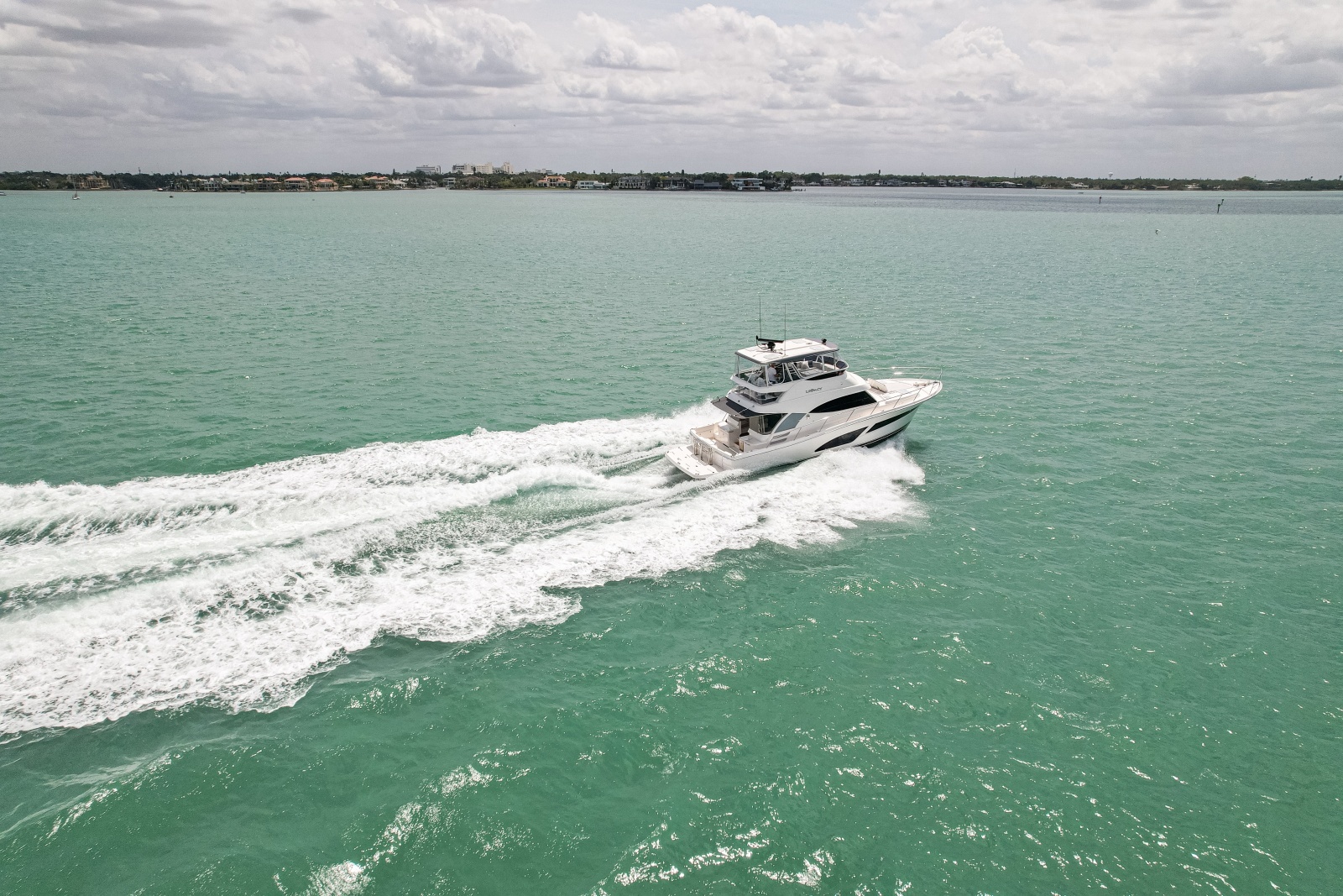 2025 Riviera 46 Sports Motor Yacht
