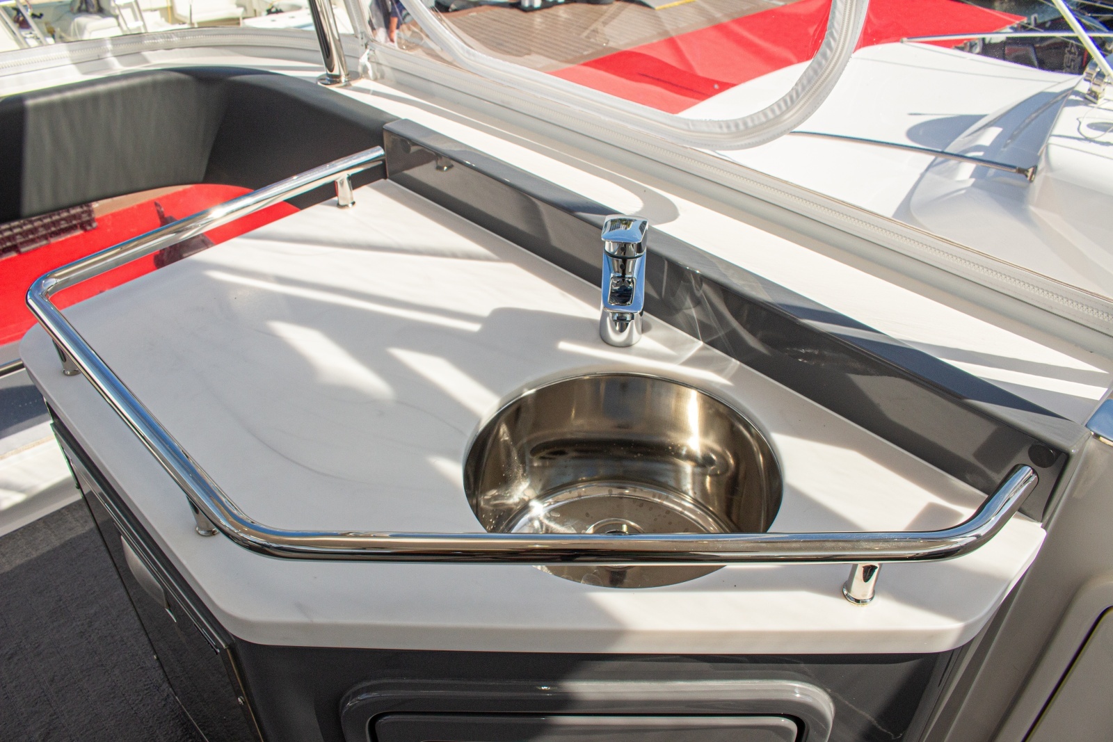 2025 Riviera 46 Sports Motor Yacht