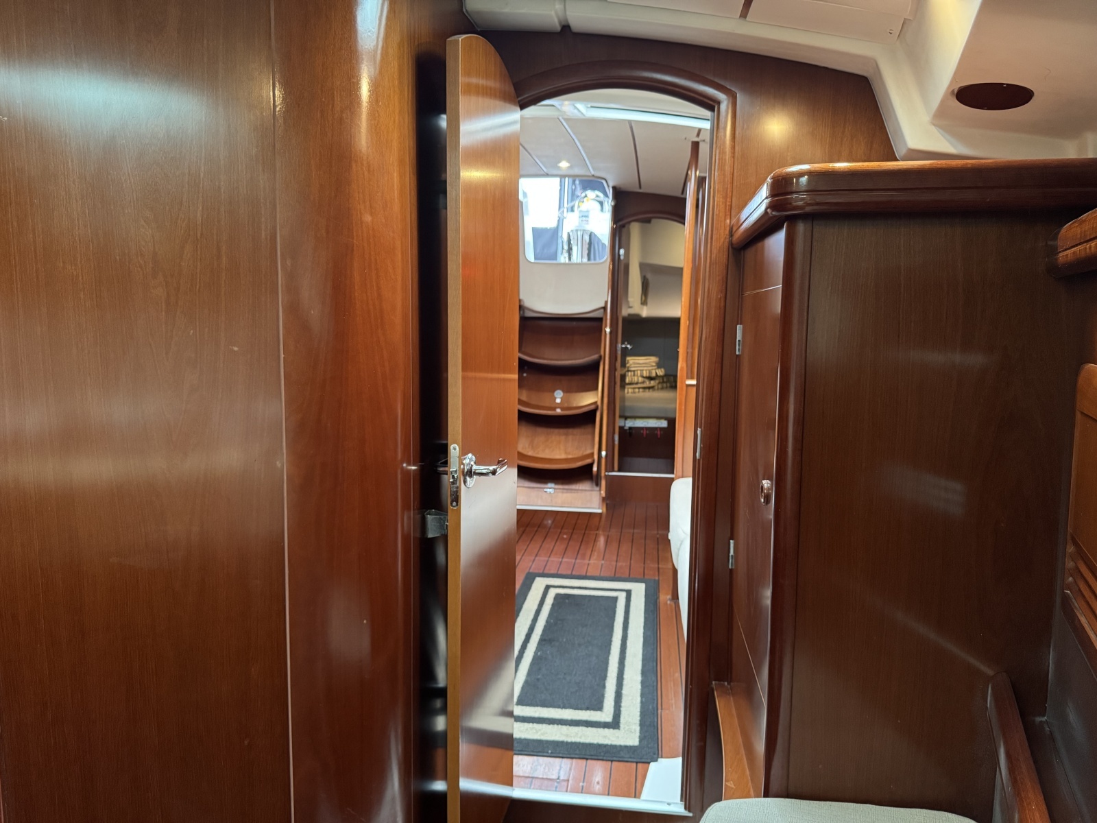 2004 Beneteau 423