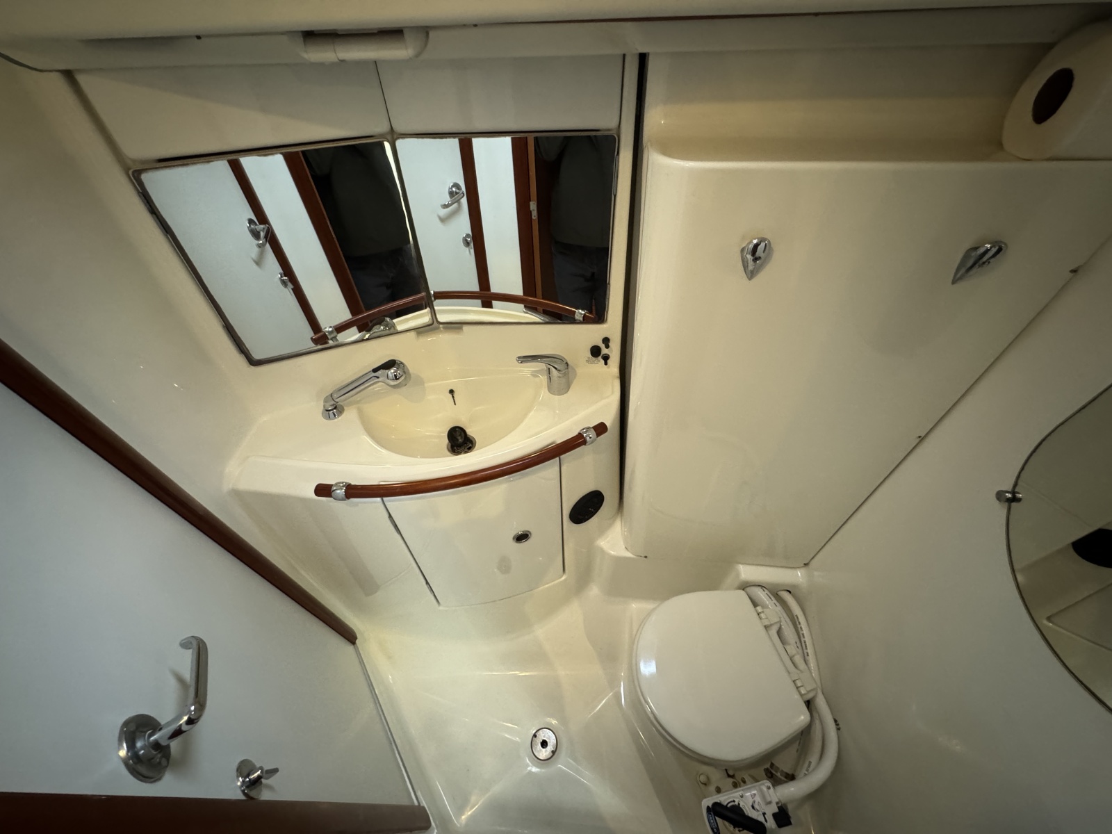2004 Beneteau 423