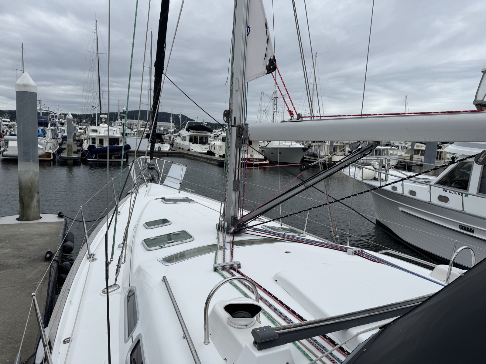 2004 Beneteau 423
