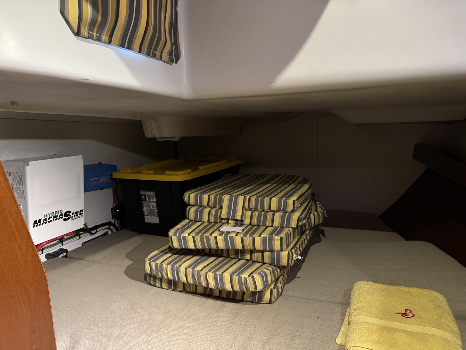 2004 Beneteau 423