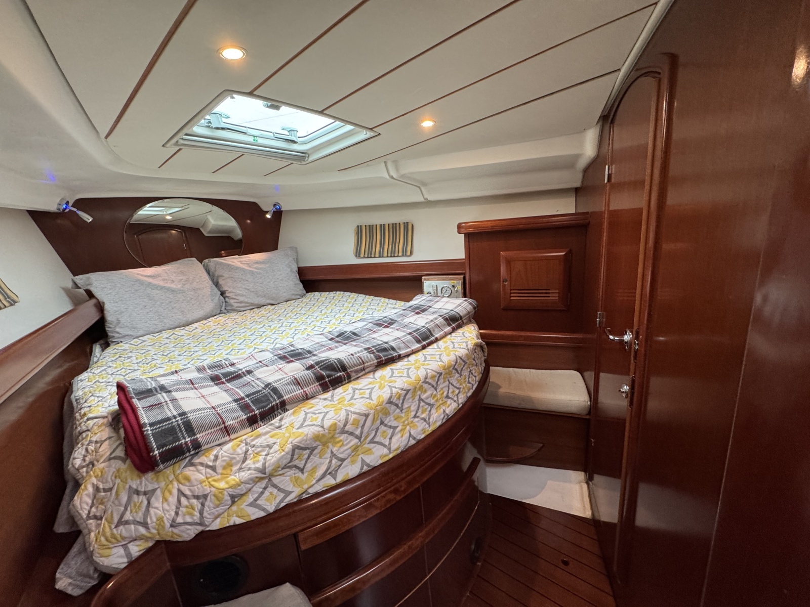 2004 Beneteau 423