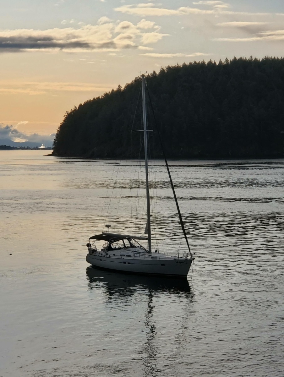 42' 2004 Beneteau 423