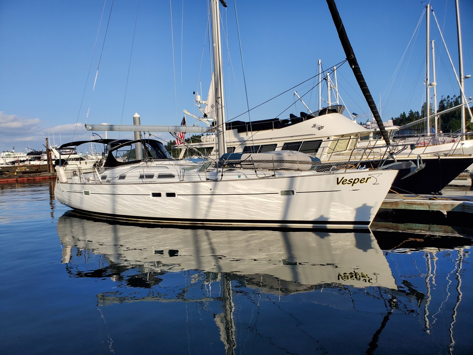 42' 2004 Beneteau 423