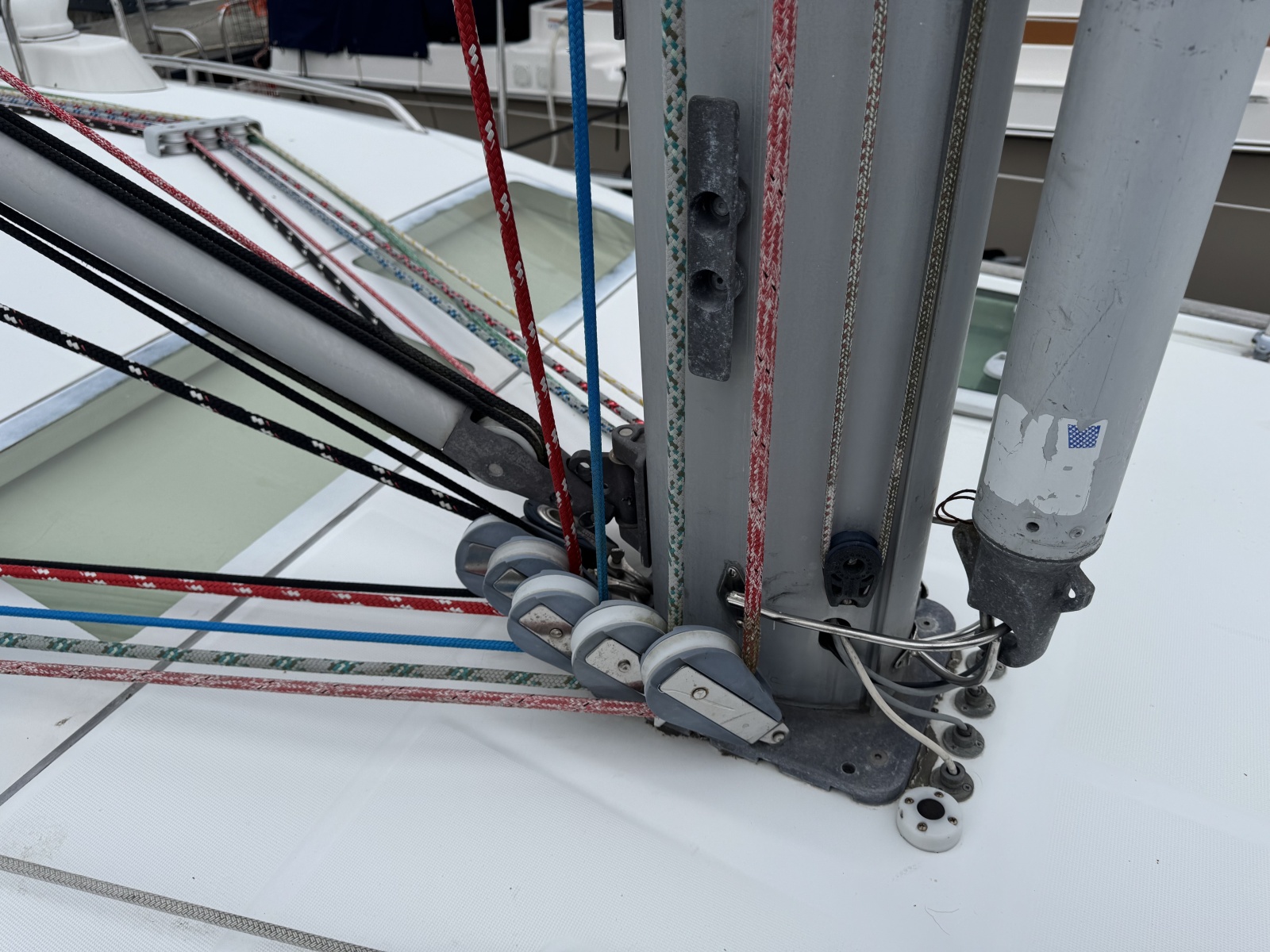 2004 Beneteau 423