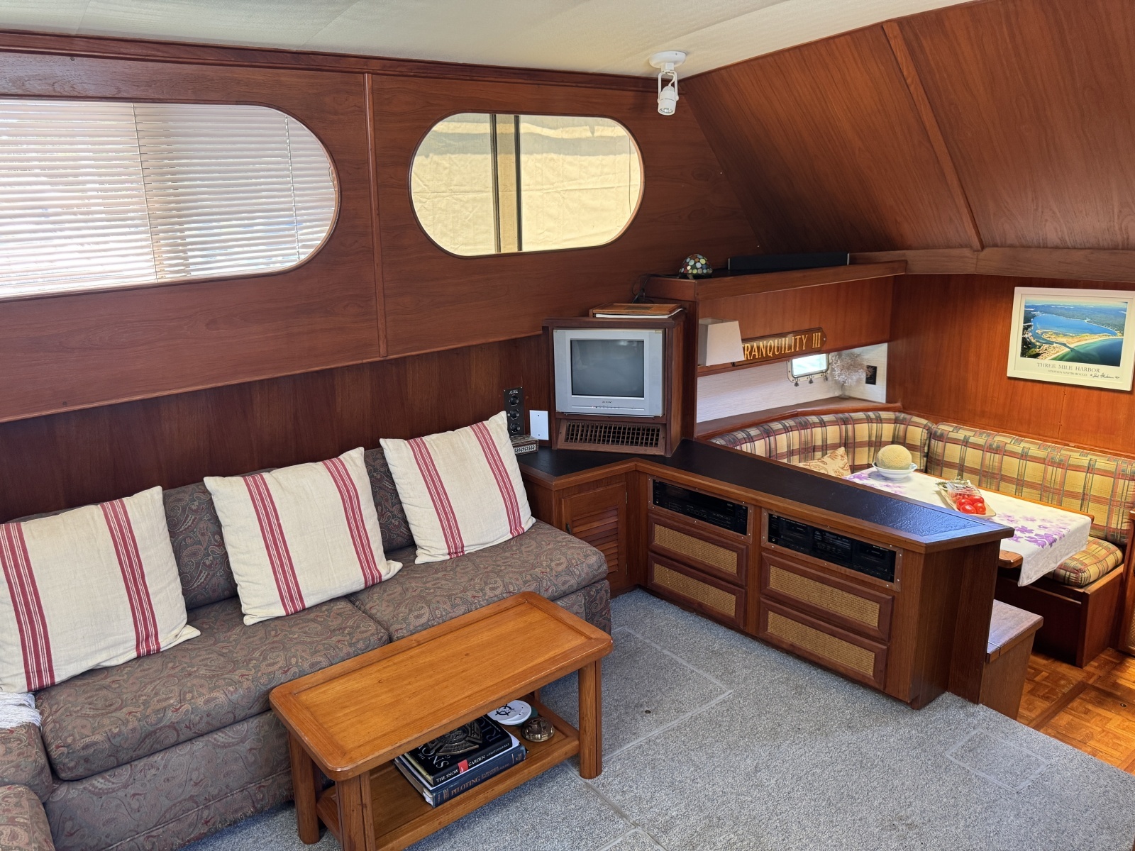 1984 Viking Aft Cabin Motor yacht