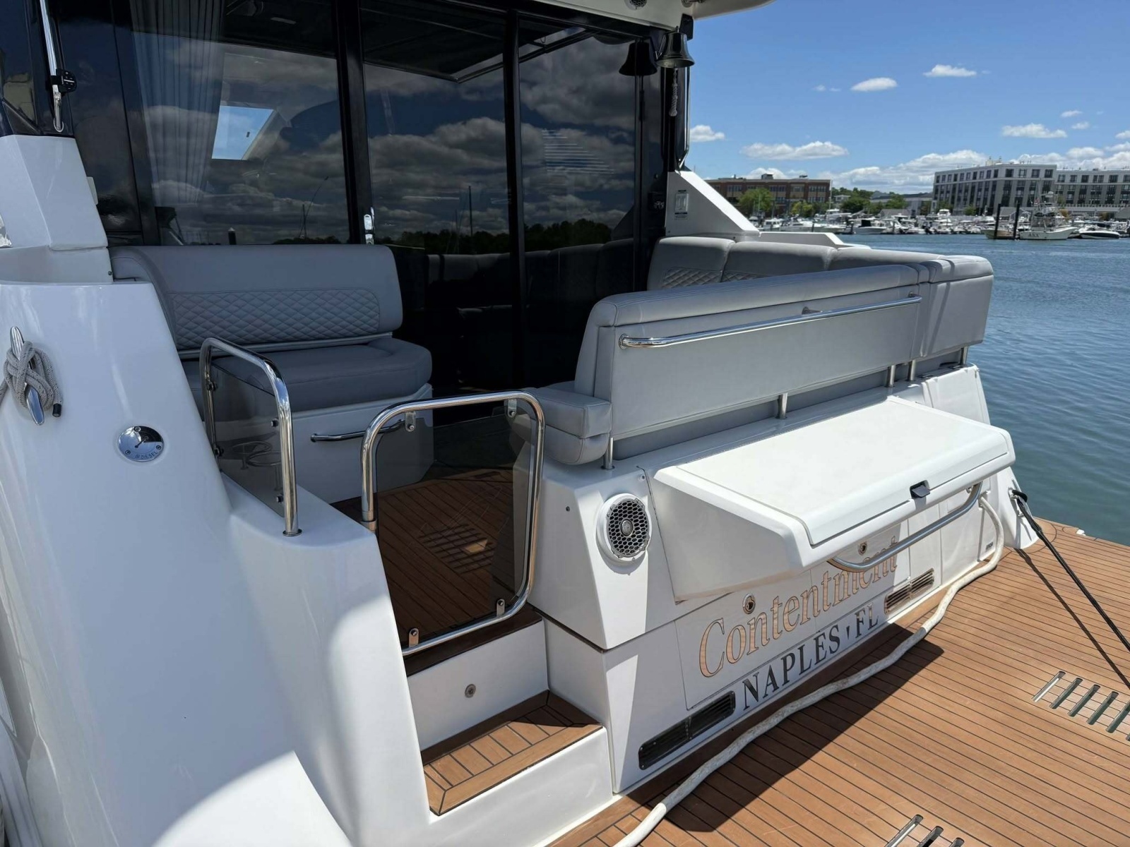 40ft Sea Ray Yacht For Sale