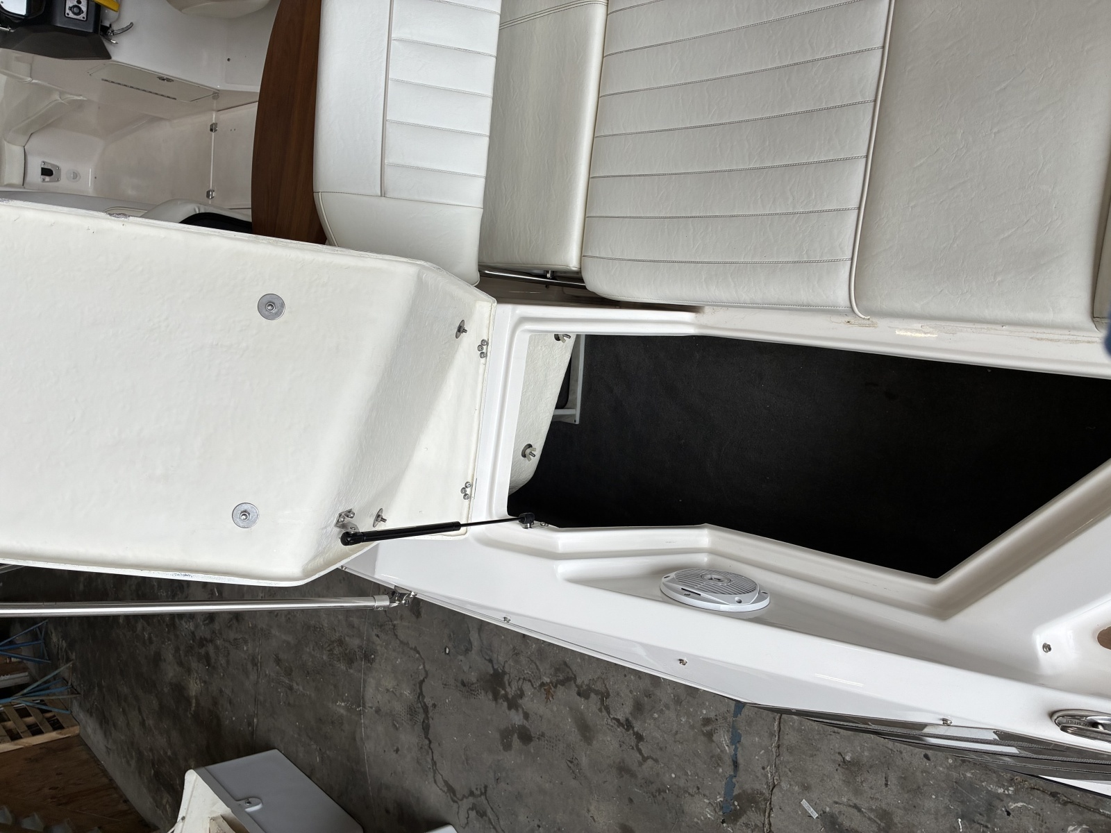 25ft Regal Yacht For Sale